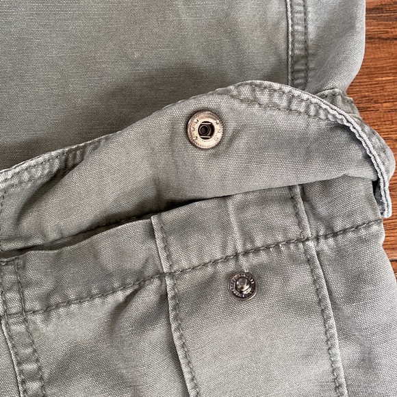 Calvin Klein cargo shorts - Picture 3 of 6